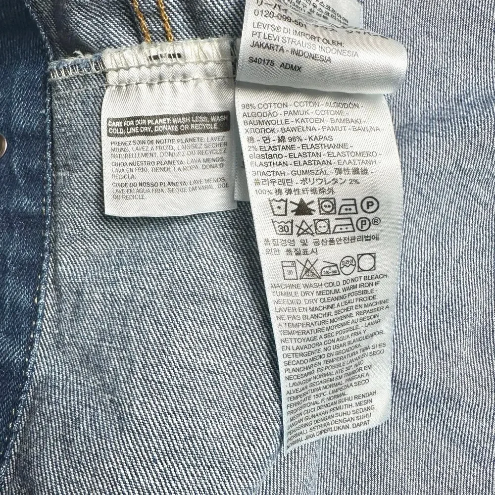 Levi’s | Women | Classic Blue Distressed Work Denim Jean Jacket | Size Small